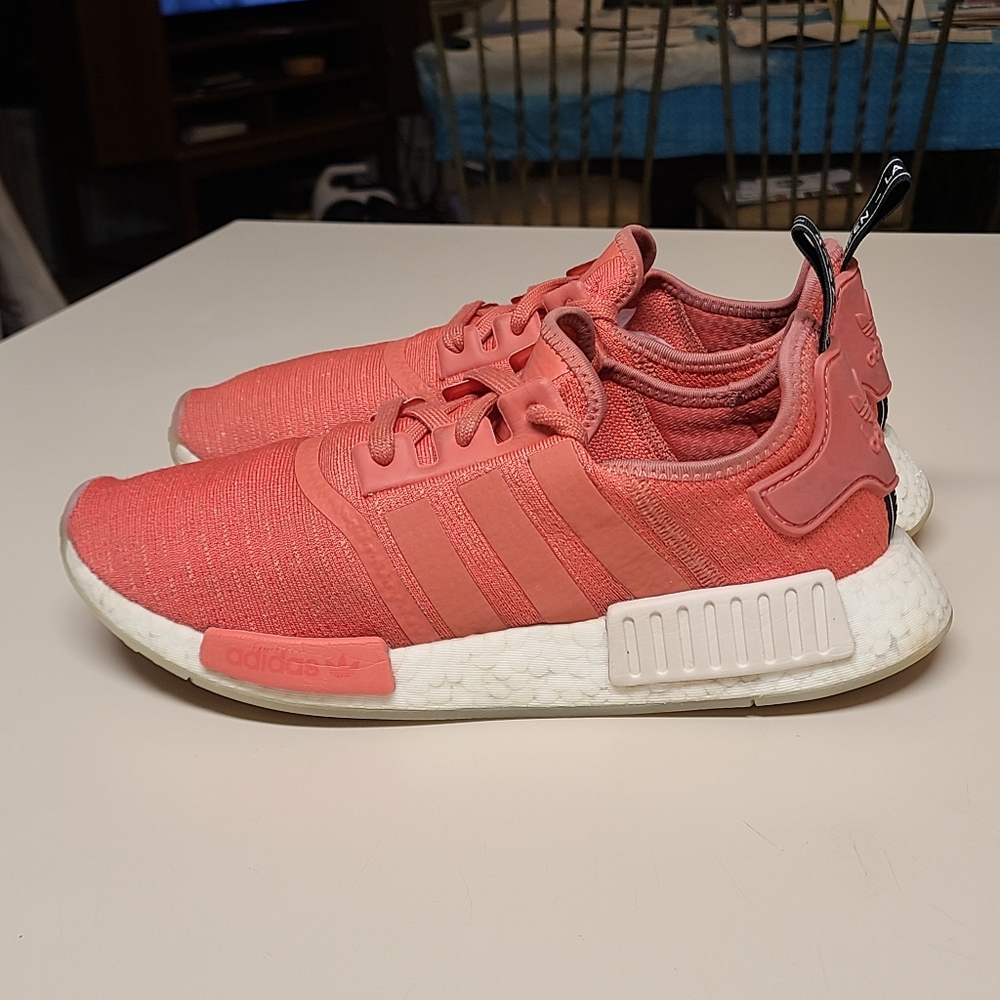 Adidas NMD R1 trace scarlett  running sneakers size 10